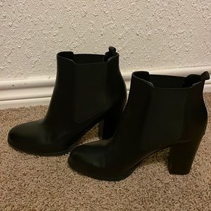 Michael Kors boots size 7 New without box/tags